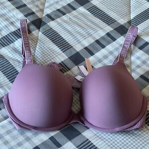 Bundle 2 Victoria Secret  & PINK Push up bra size 36 C